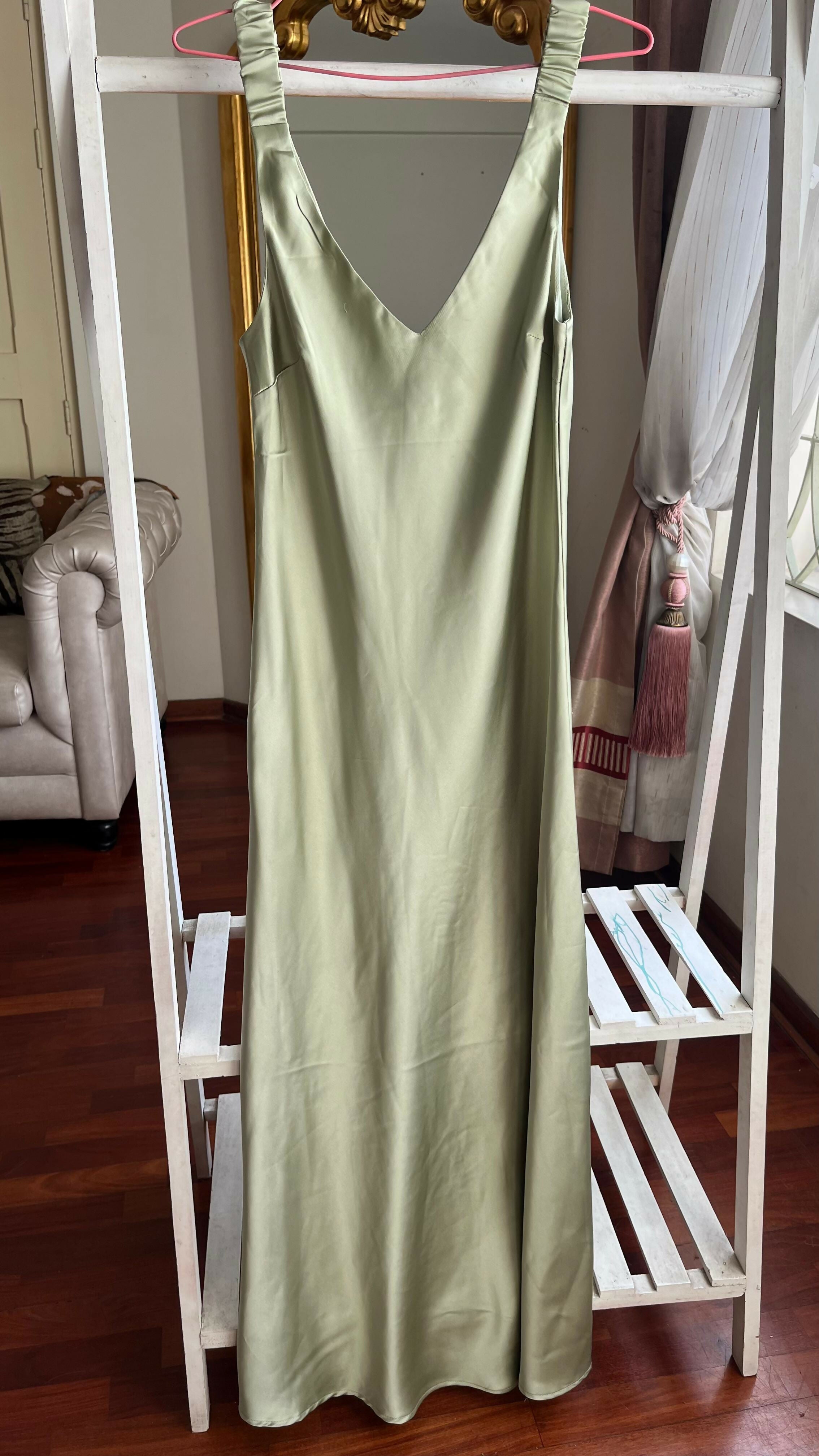 Vestido seda Zara