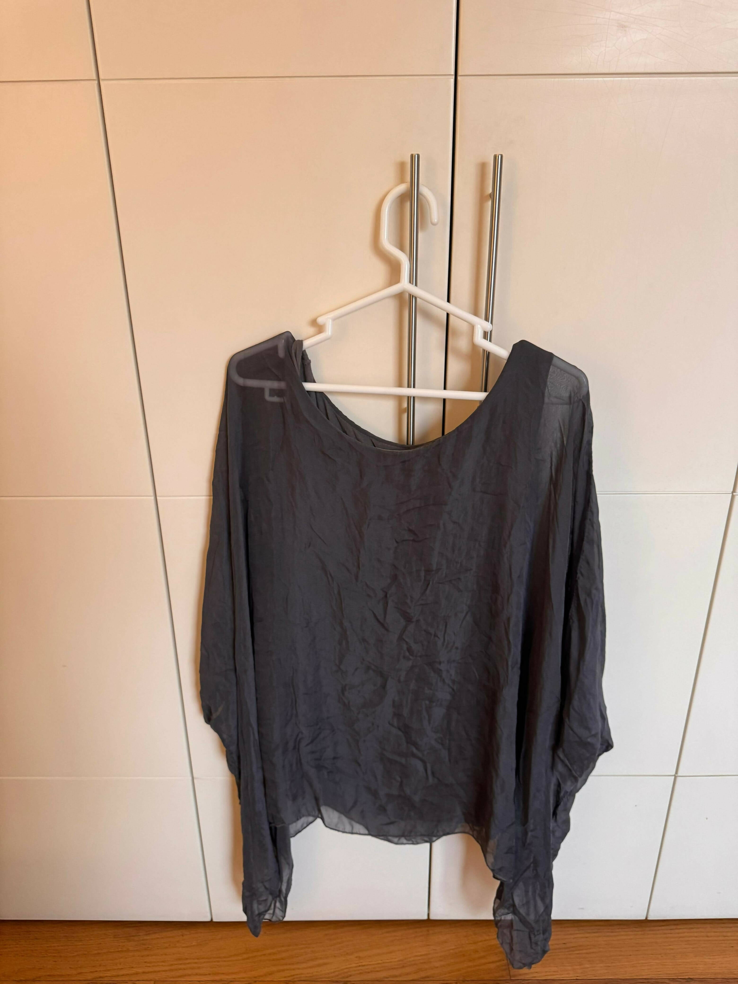Blusa Gris