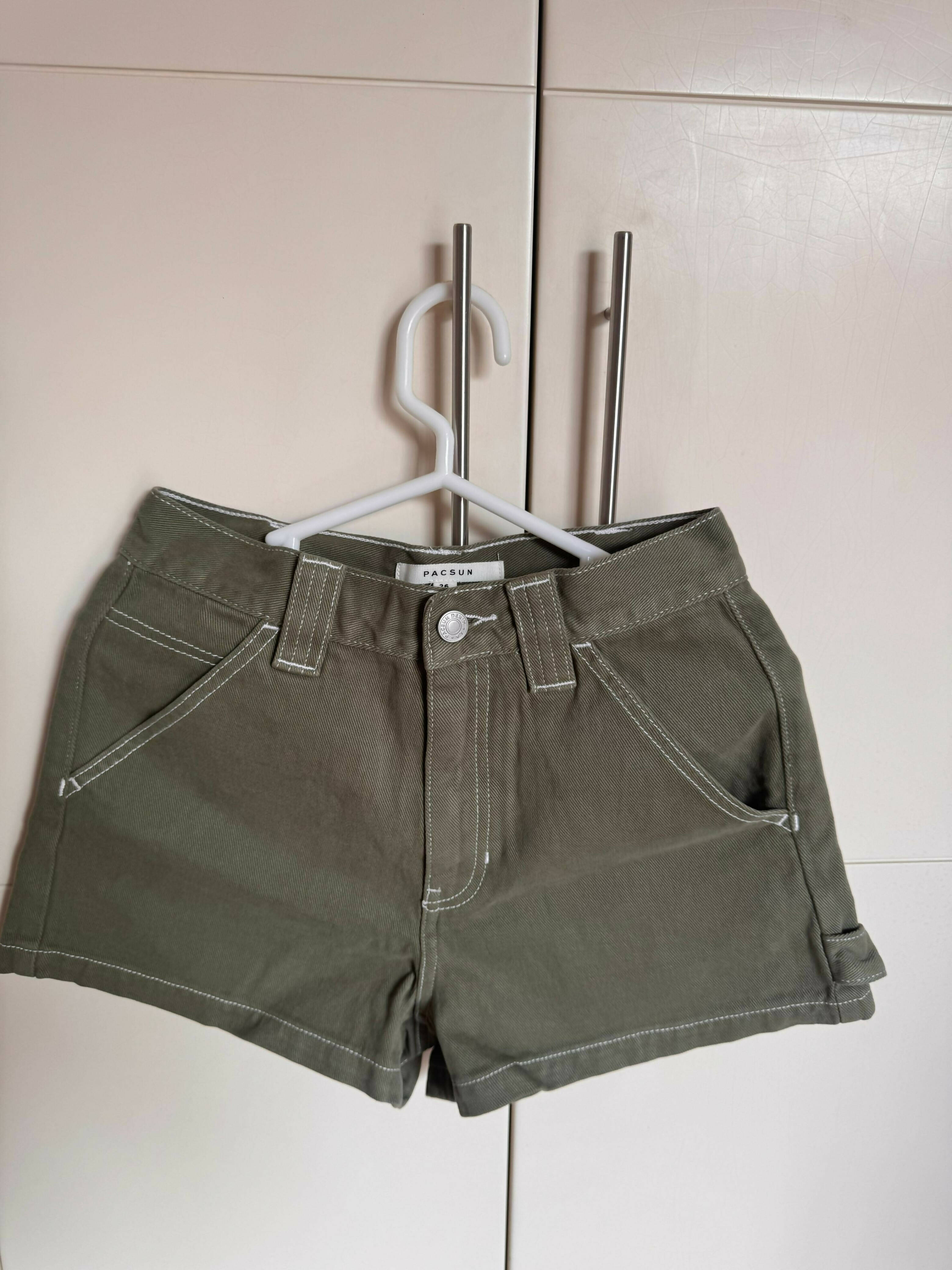 Short Pacsun