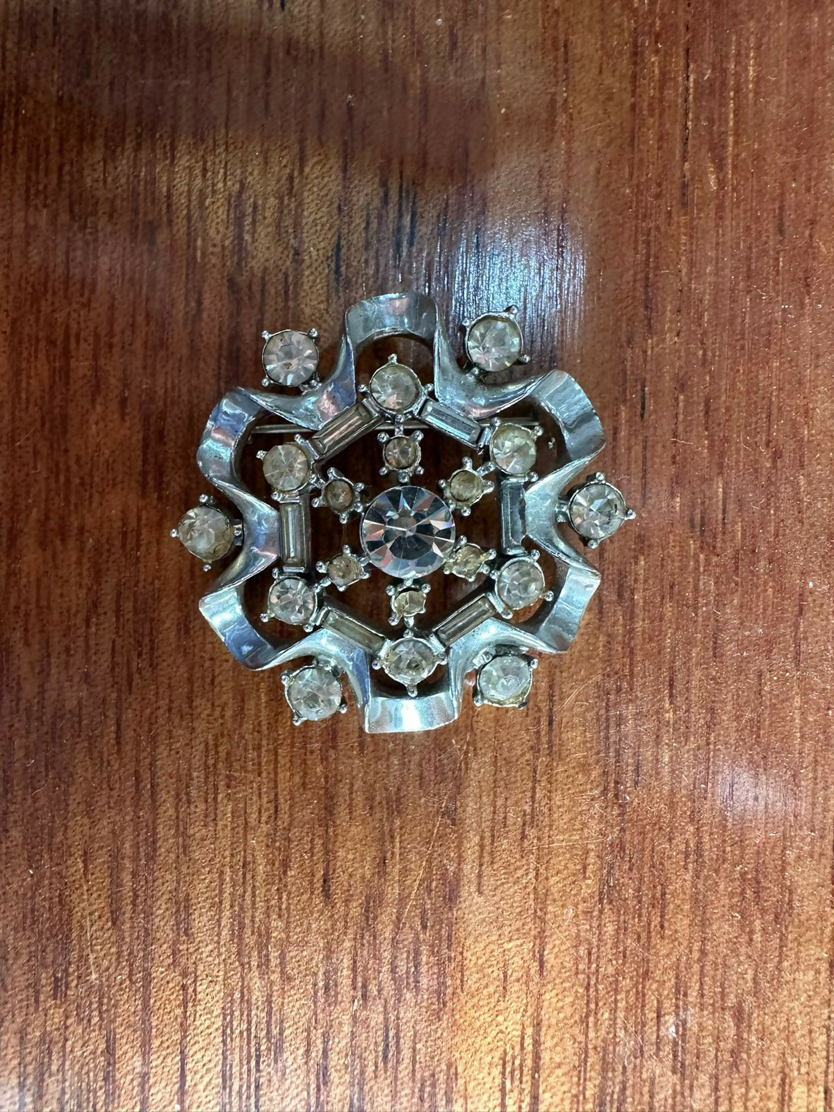 Broche "Constelación de Cristal"