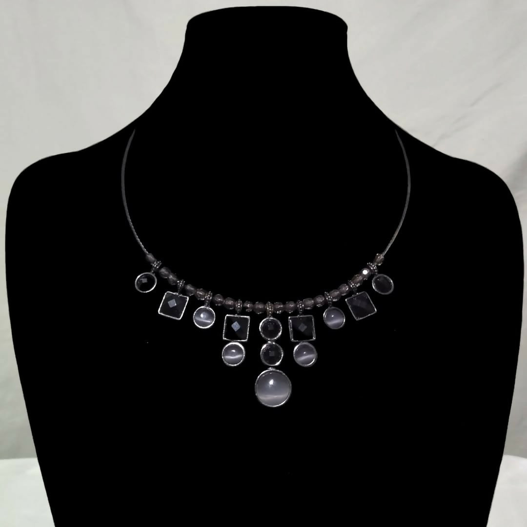 Collar Vintage Luna de Humo