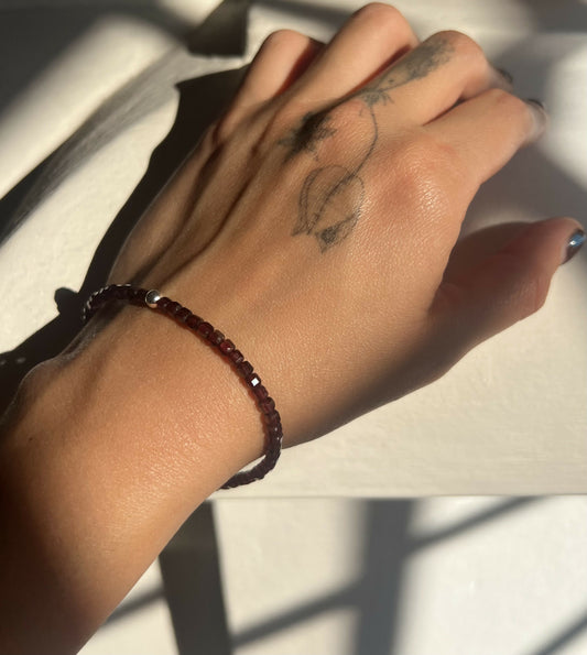 Pulsera granate
