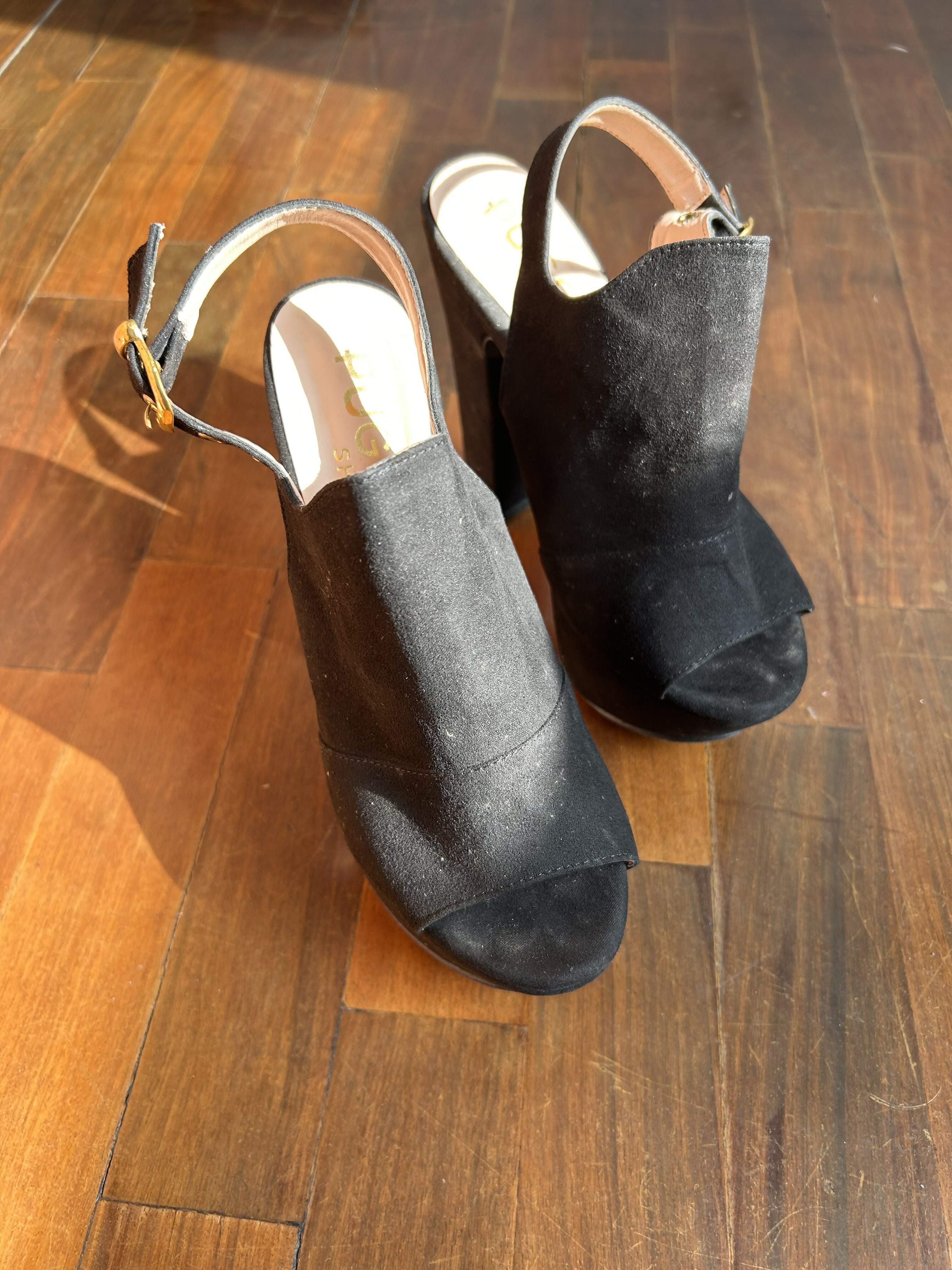 Sandalias de Tacón Negras