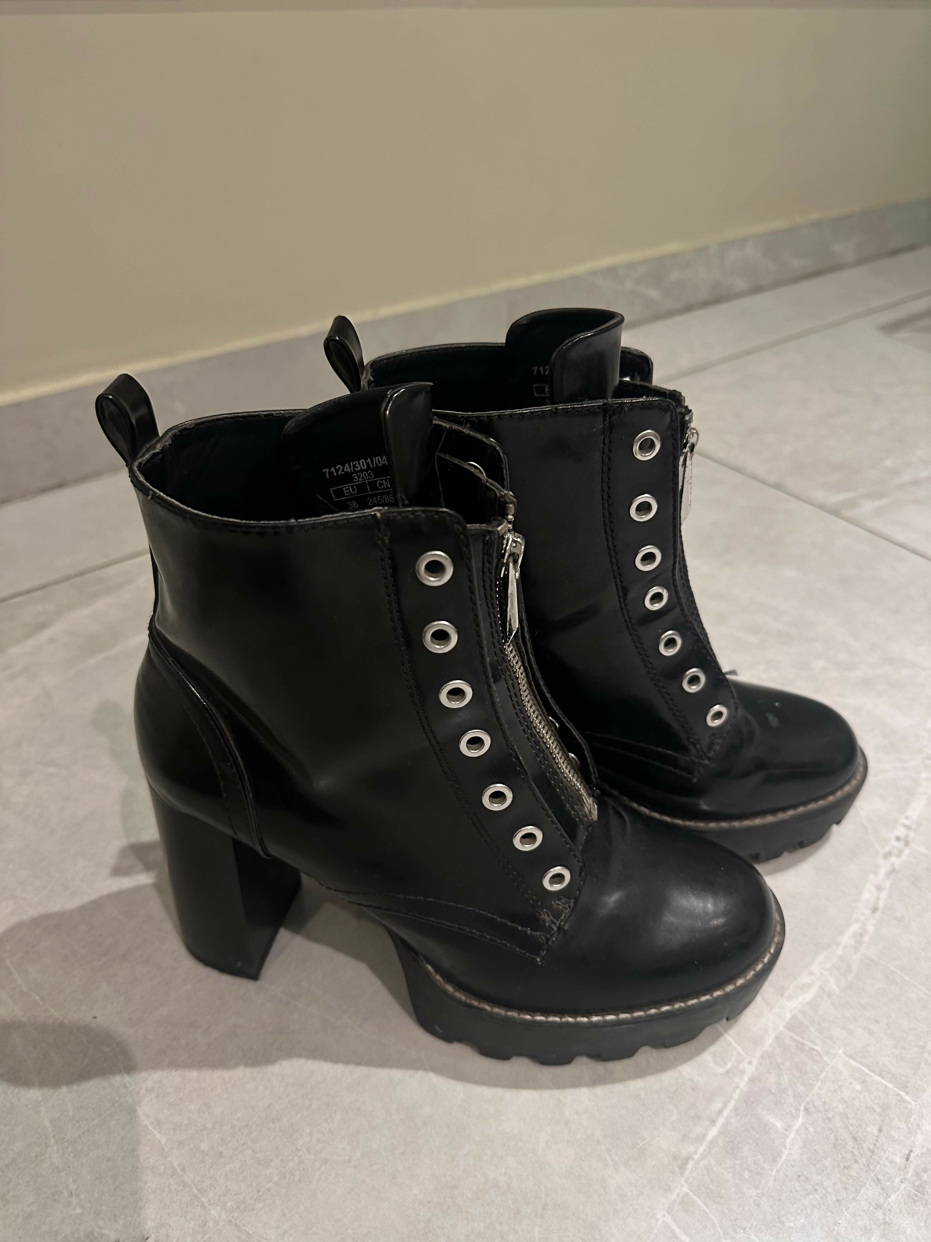 Botines Zara