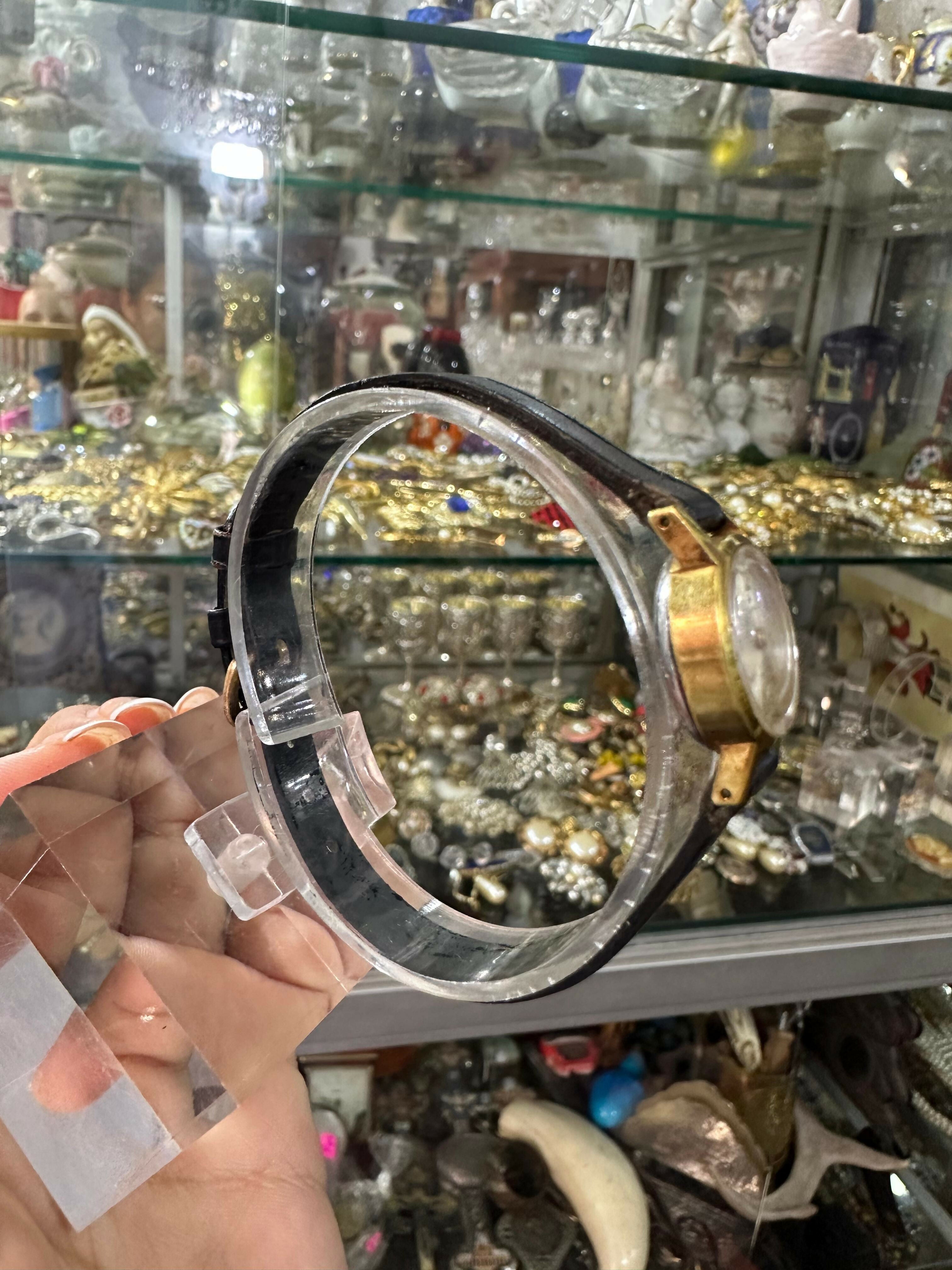 Reloj de Cuero Olma